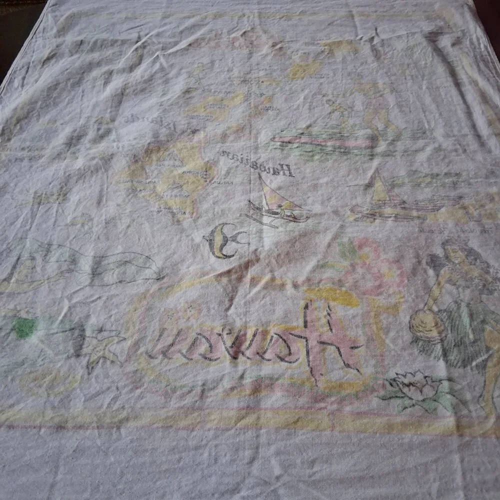 🌴Vintage Hawaiian Map Souvenir Cloth 🌺 32x36 Retro Island Print